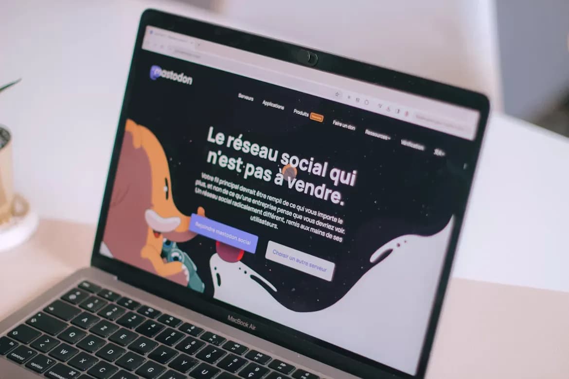 How AI Humanizers Improve Content Quality on Multilingual Websites